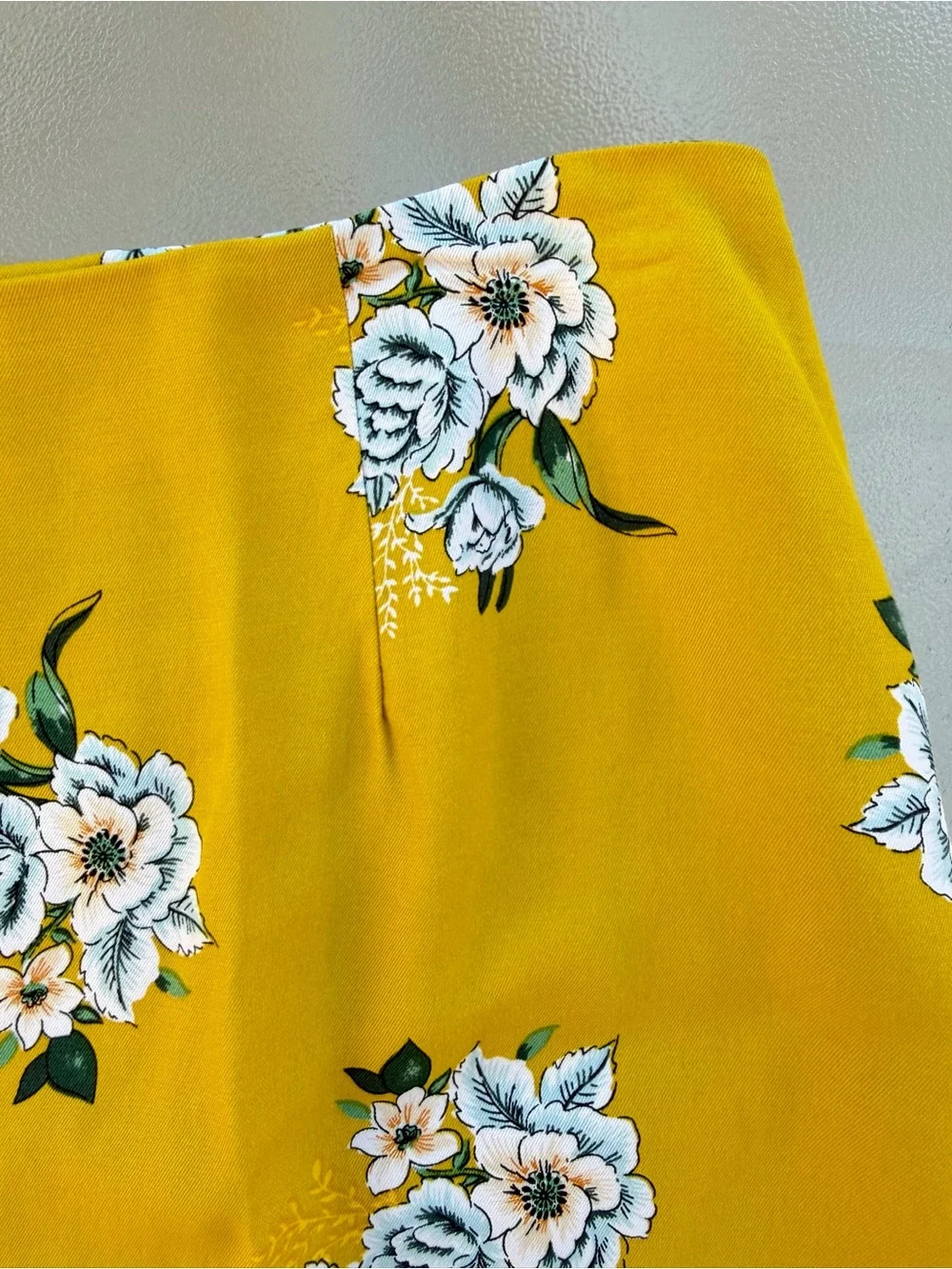 Ann Taylor LOFT Yellow Bouquet Floral Flounce Ruffle Hem Mini Skirt ~ Women’s 4